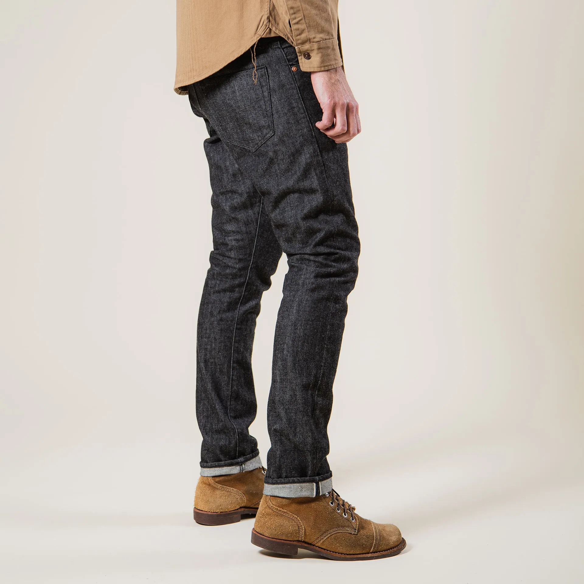 B-01 SLIM TAPERED 14 oz. selvedge colour denim / black