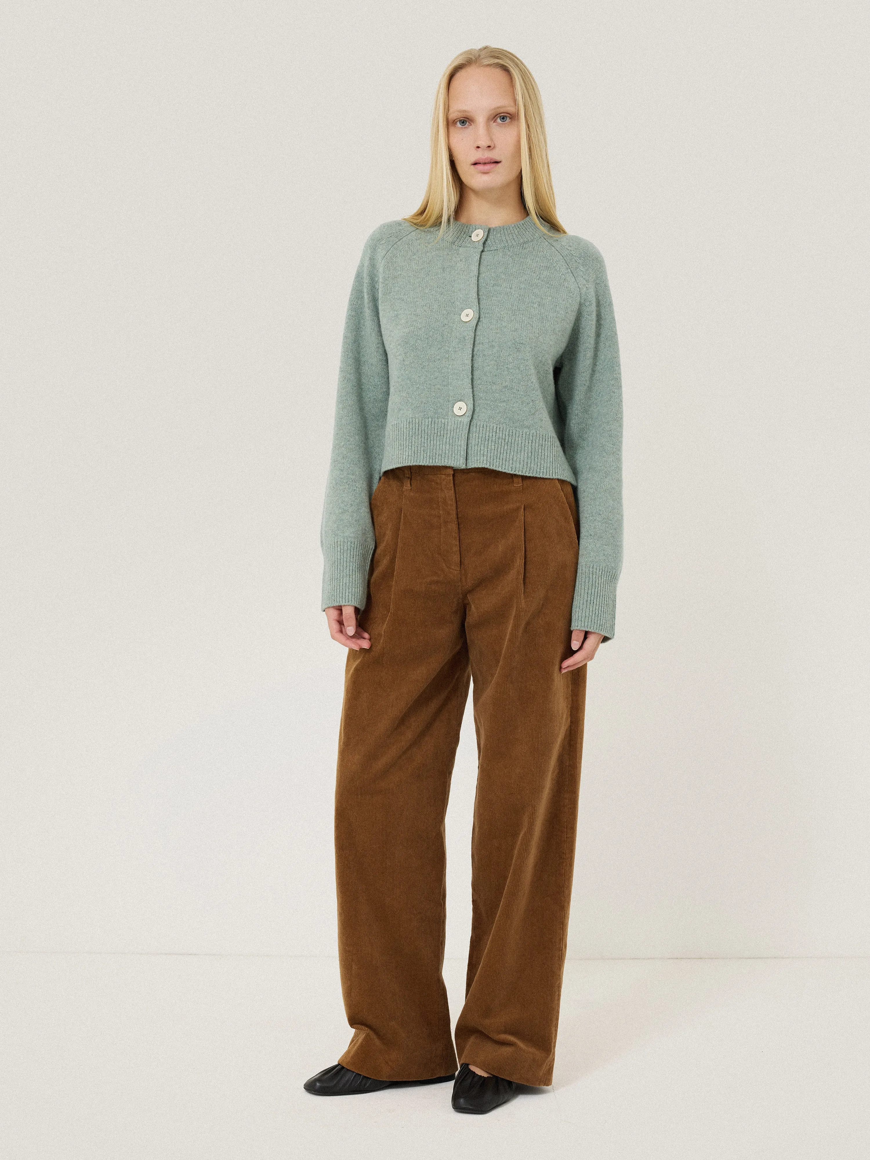 Corduroy Pleat Trouser | Brown