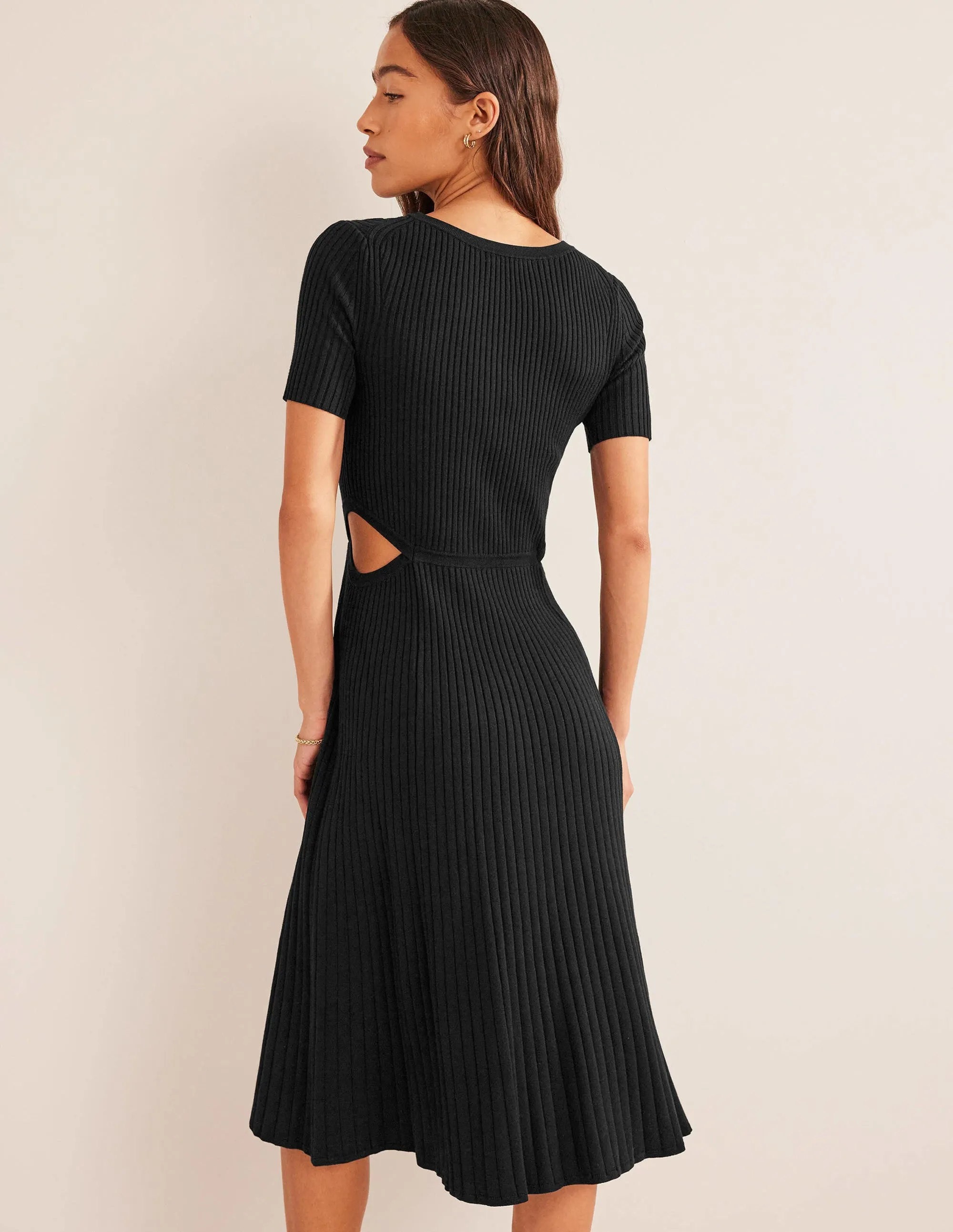 Cut Out Knitted Midi Dress-Black
