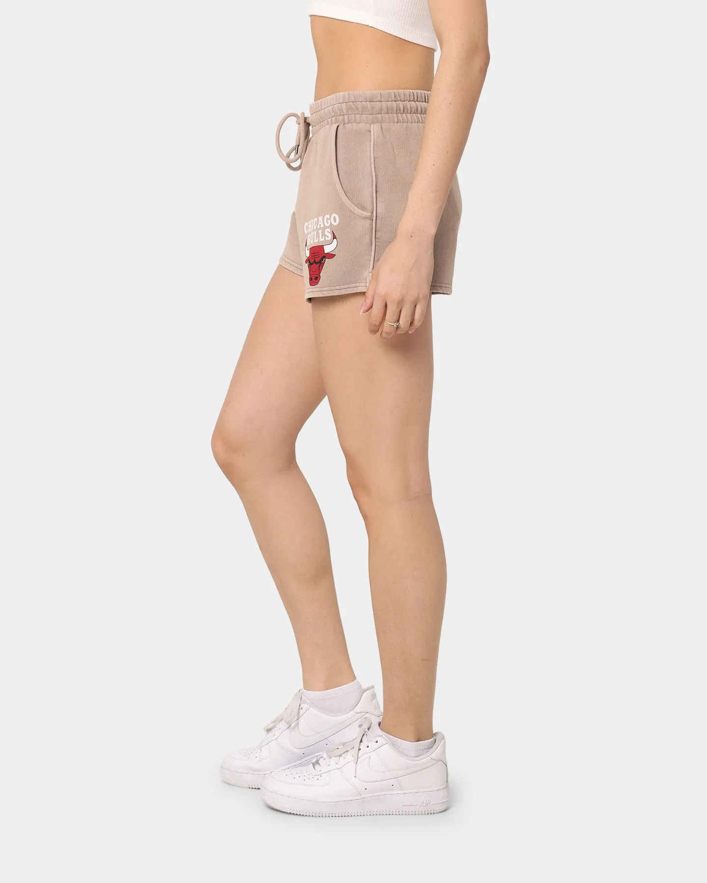 Mitchell & Ness Women's Chicago Bulls Courtney Shorts Mushroom