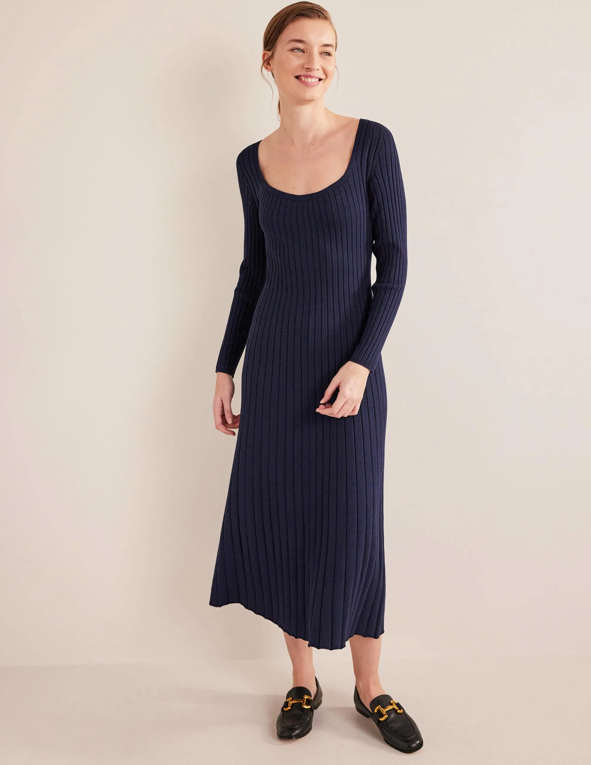 Scoop Neck Knitted Midi Dress-Navy
