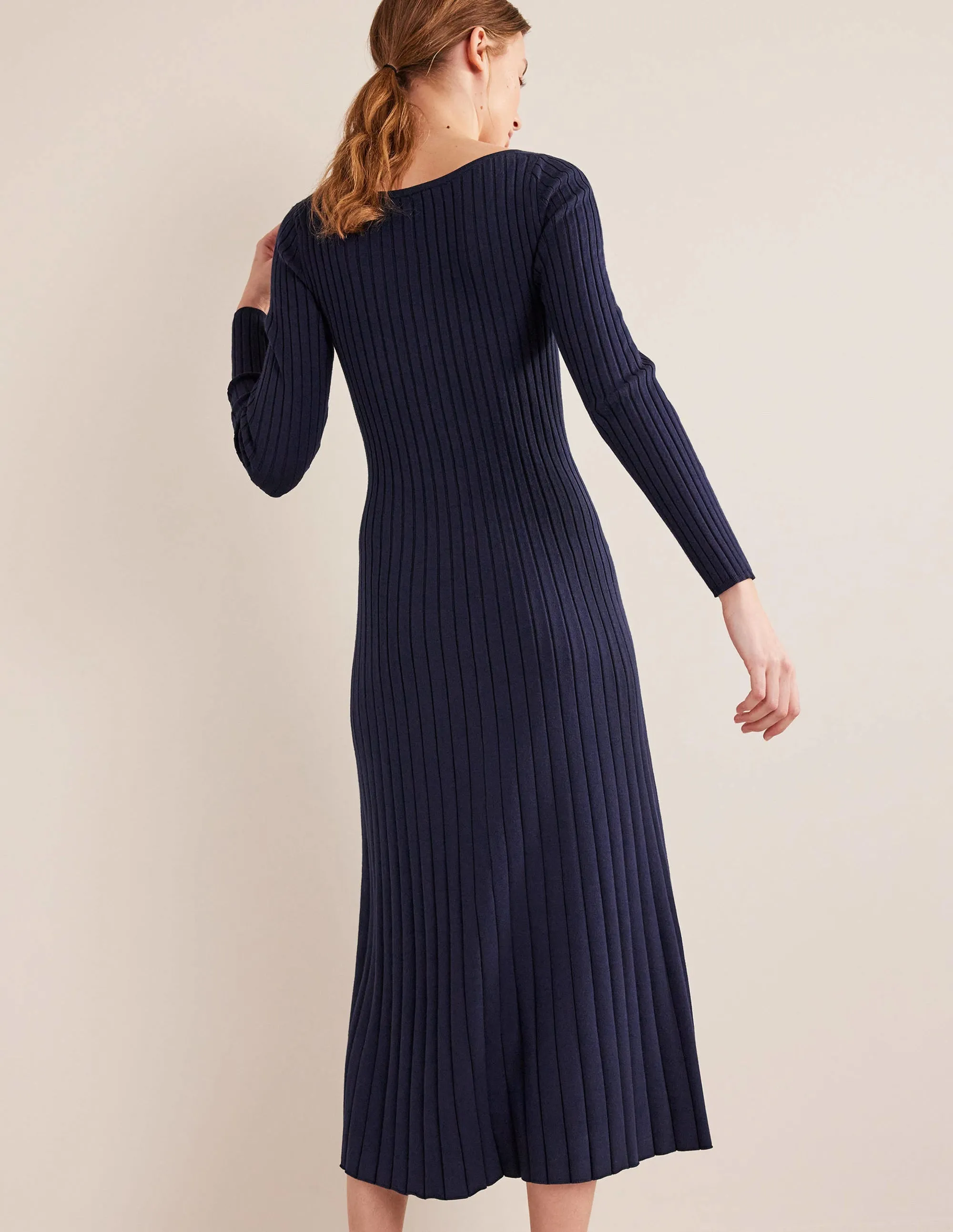 Scoop Neck Knitted Midi Dress-Navy